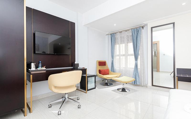 Hotel Le Figaro Douala Ngoại thất bức ảnh