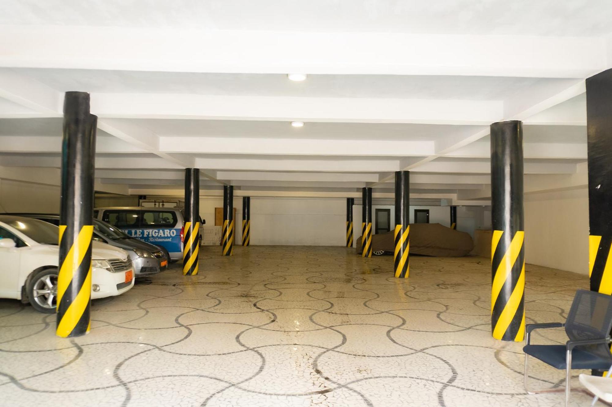 Hotel Le Figaro Douala Ngoại thất bức ảnh