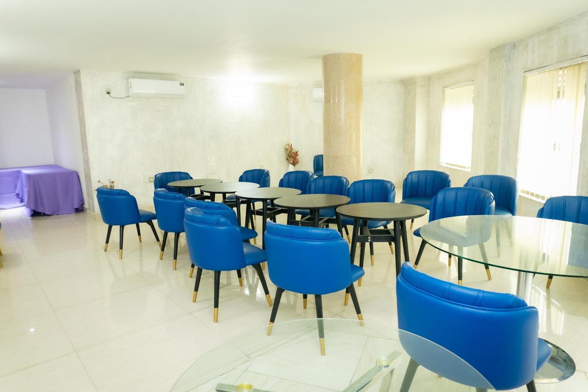 Hotel Le Figaro Douala Ngoại thất bức ảnh